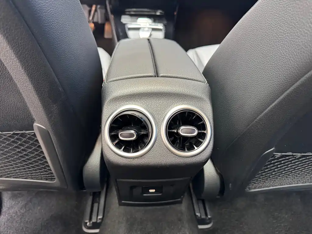 Mercedes-Benz A-Class — фото 15