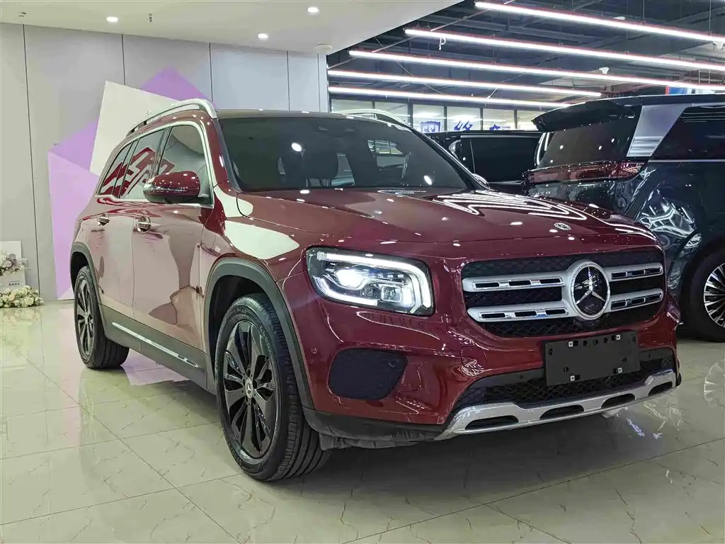 Mercedes-Benz GLB — фото 3