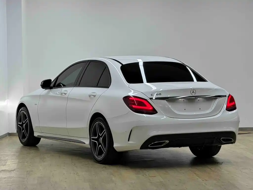 Mercedes-Benz C-Class — фото 11