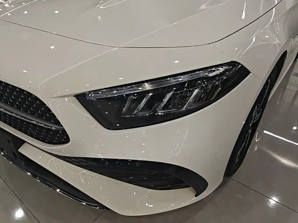 Mercedes-Benz A-Class — фото 18