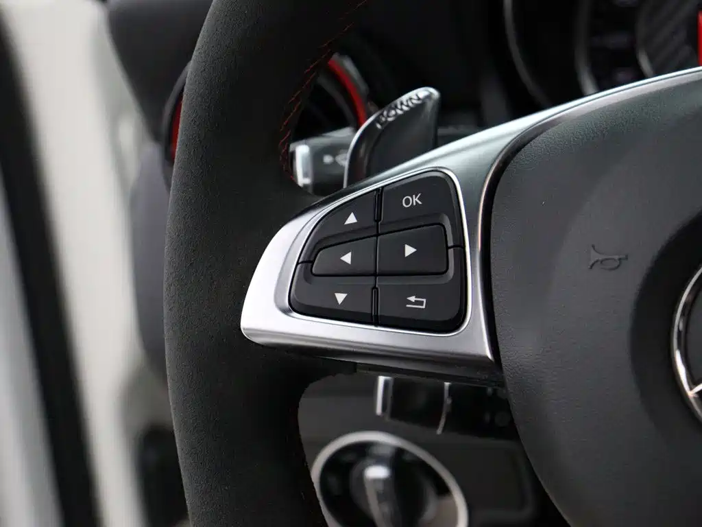Mercedes-Benz GLA AMG — фото 15