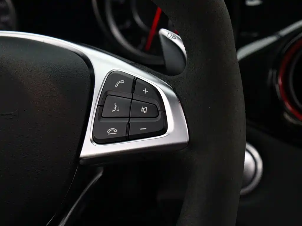 Mercedes-Benz GLA AMG — фото 16
