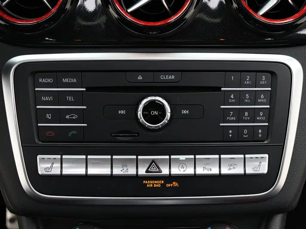 Mercedes-Benz GLA AMG — фото 18