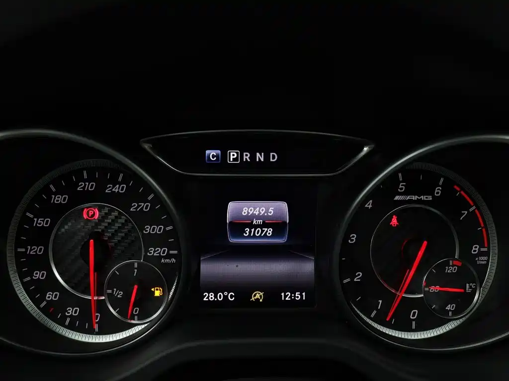 Mercedes-Benz GLA AMG — фото 24