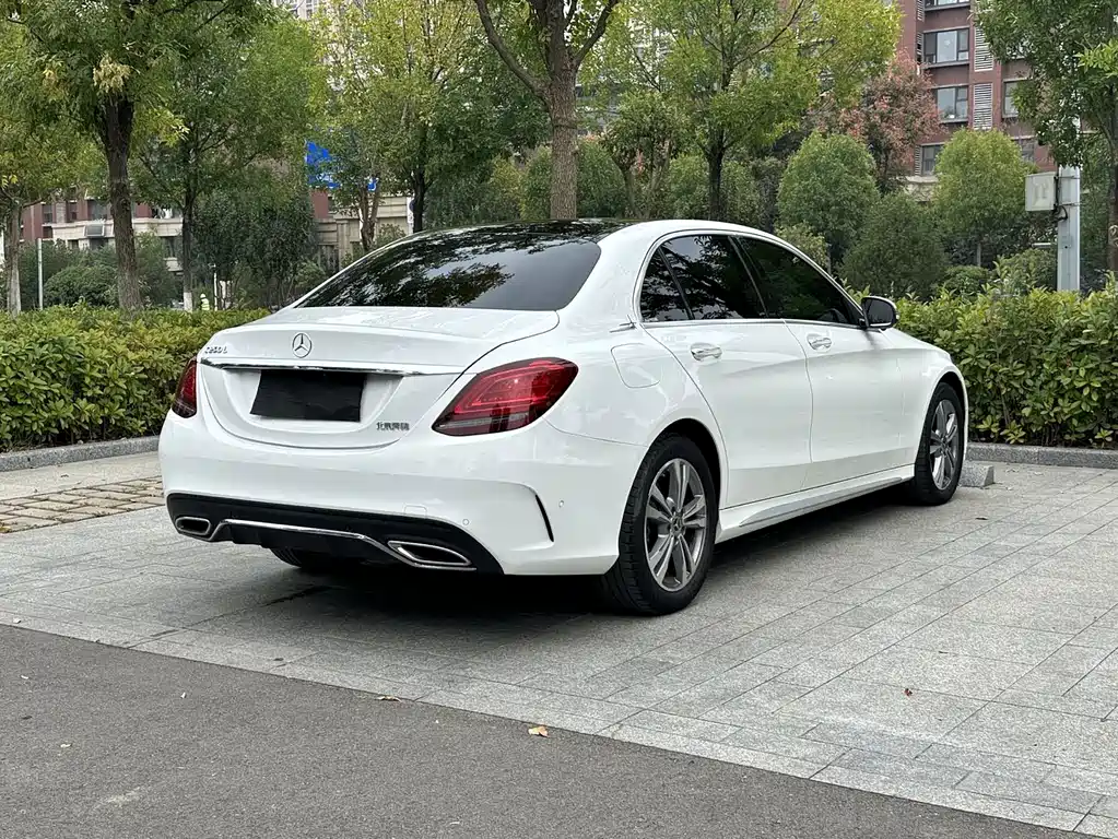 Mercedes-Benz C-Class — фото 4