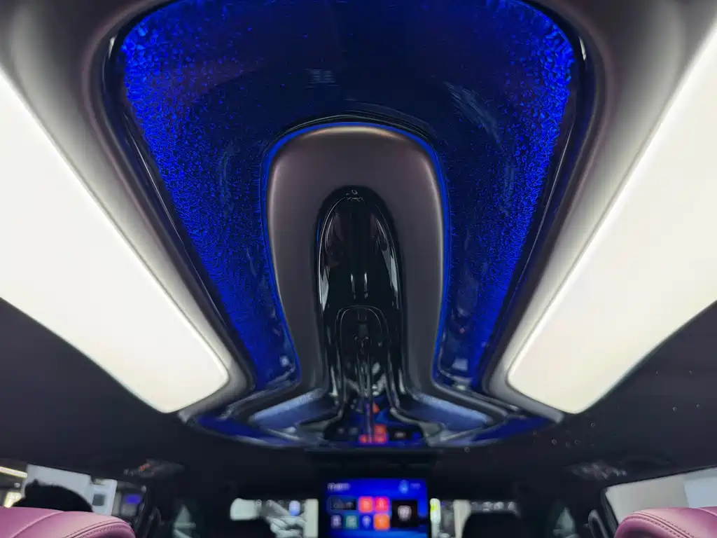 Mercedes-Benz Vito — фото 25
