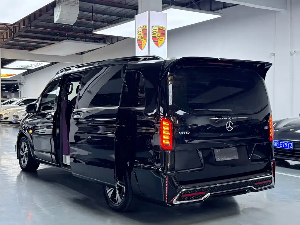 Mercedes-Benz Vito — фото 37