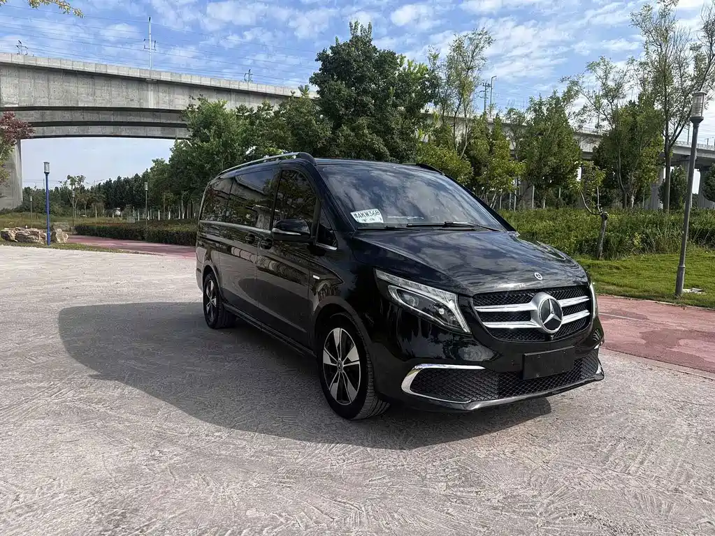 Mercedes-Benz V-Class — фото 3