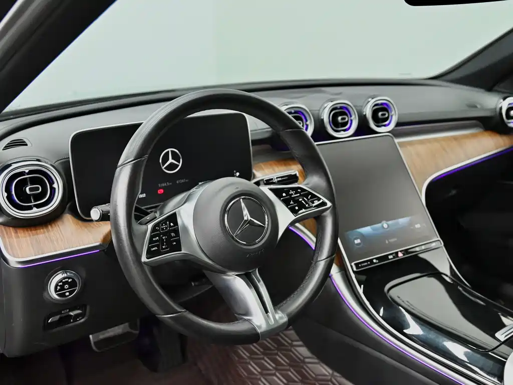 Mercedes-Benz C-Class — фото 18