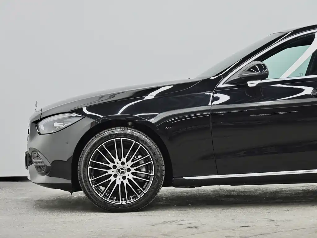 Mercedes-Benz C-Class — фото 24