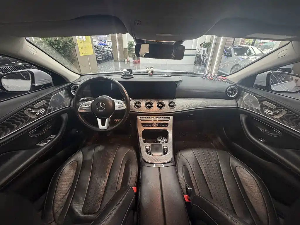 Mercedes-Benz CLS — фото 4