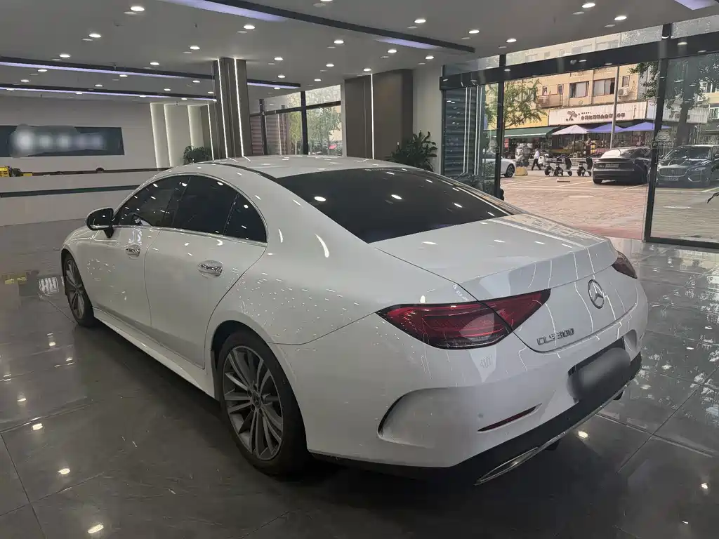 Mercedes-Benz CLS — фото 9