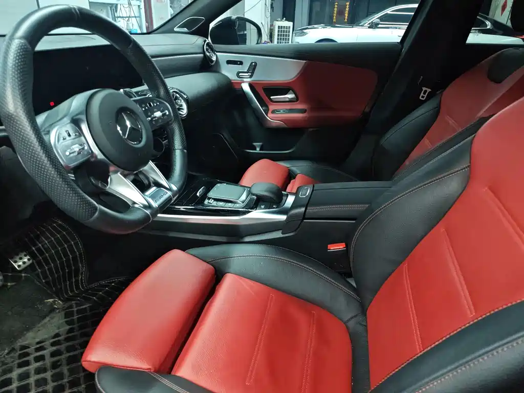Mercedes-Benz A-Class AMG — фото 7