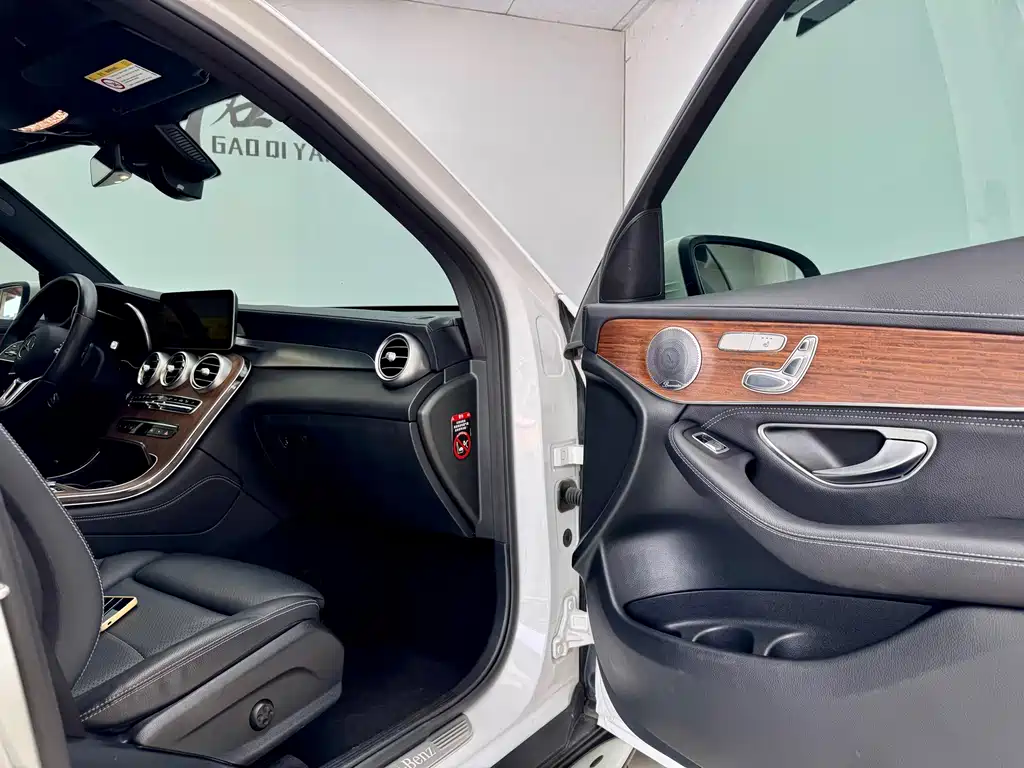 Mercedes-Benz GLC — фото 15