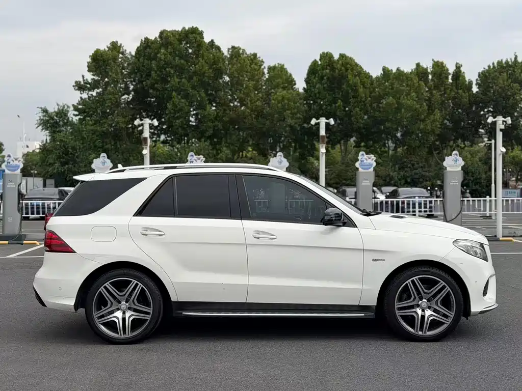Mercedes-Benz GLE AMG — фото 3