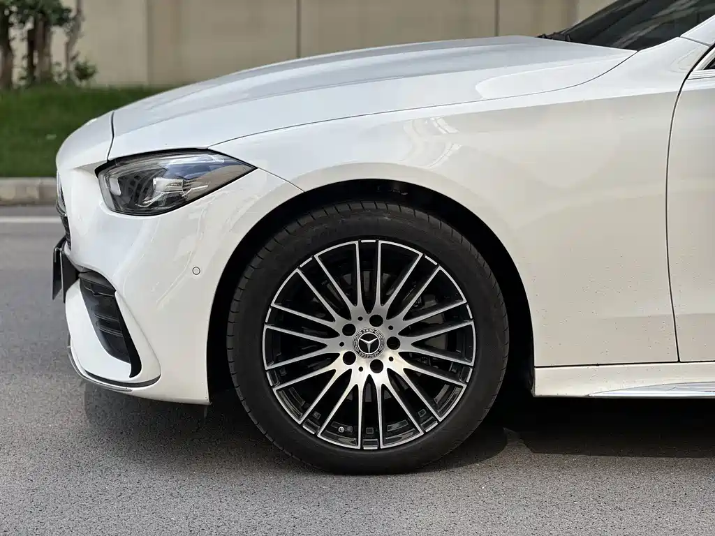 Mercedes-Benz C-Class — фото 17
