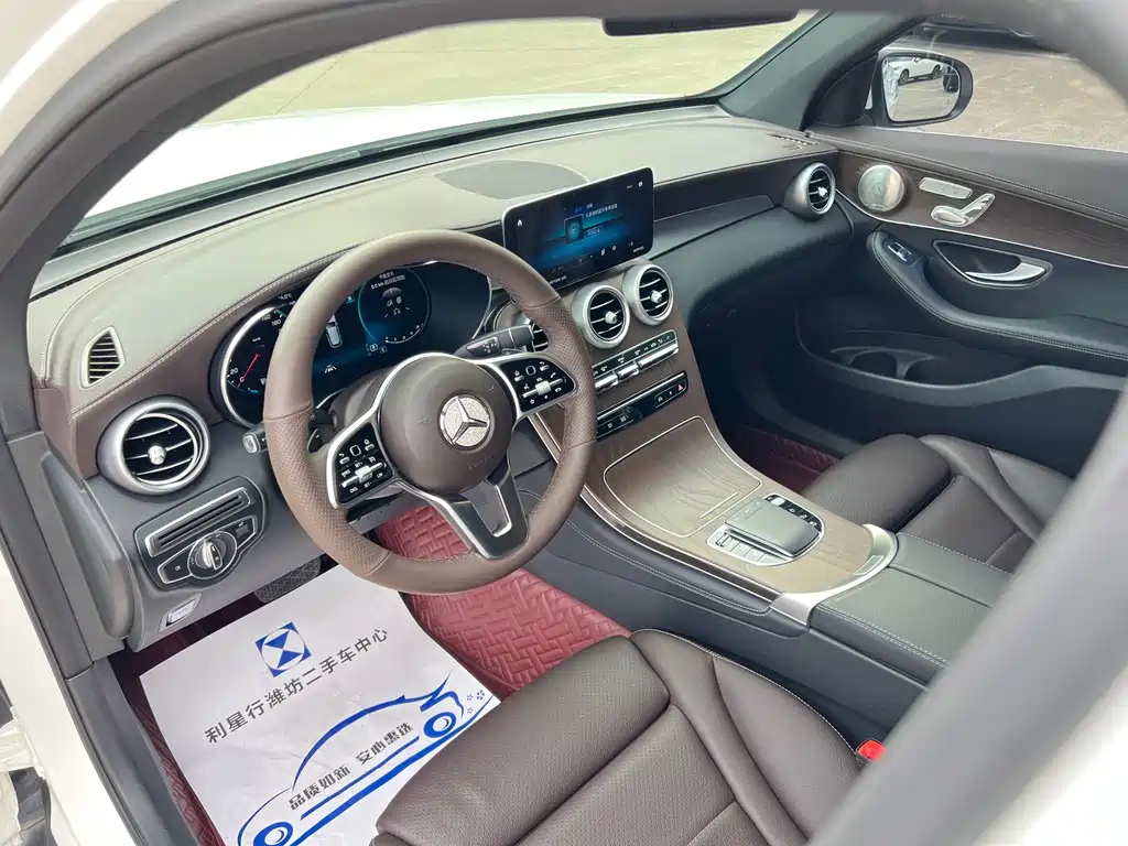 Mercedes-Benz GLC — фото 11