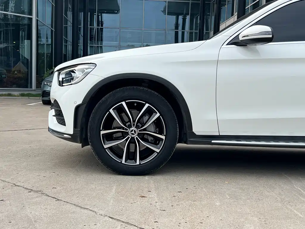 Mercedes-Benz GLC — фото 4
