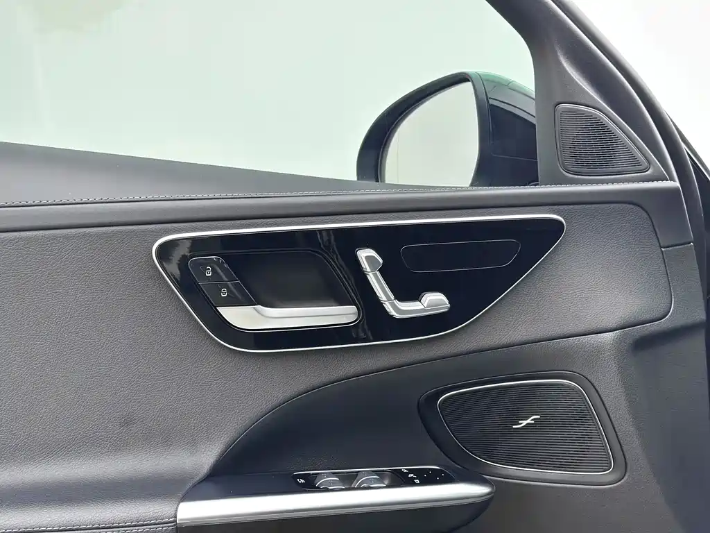 Mercedes-Benz C-Class — фото 14
