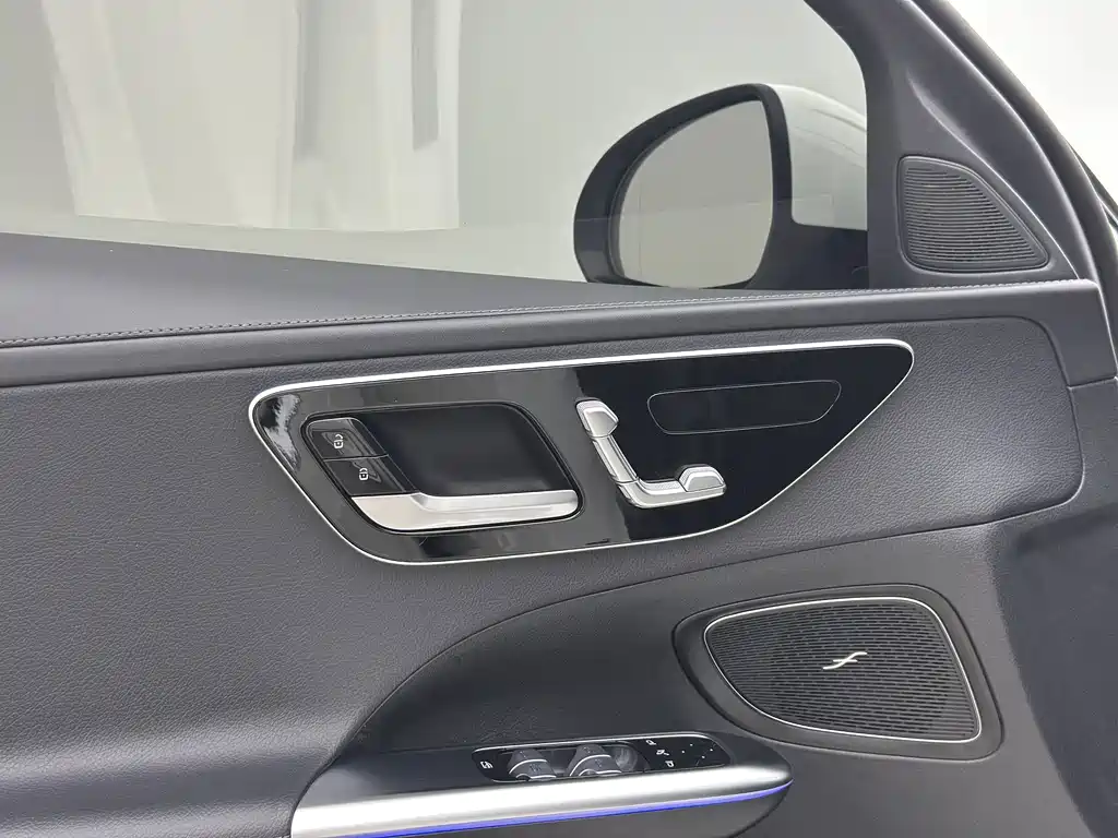 Mercedes-Benz C-Class — фото 14
