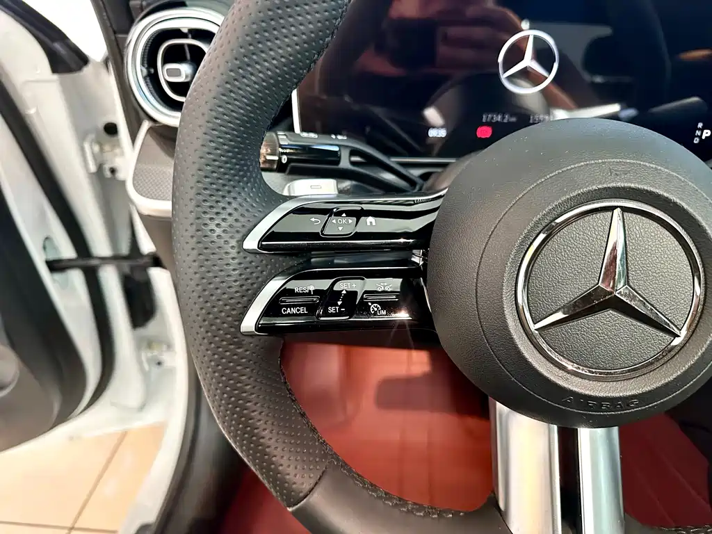 Mercedes-Benz C-Class — фото 15