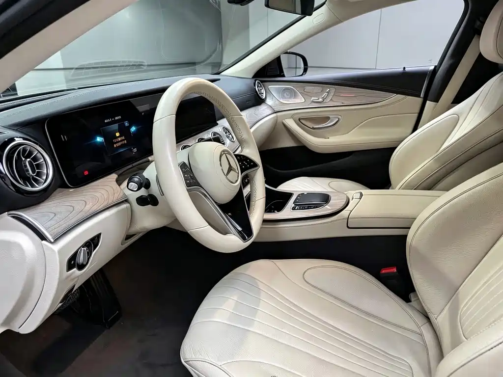 Mercedes-Benz CLS — фото 4