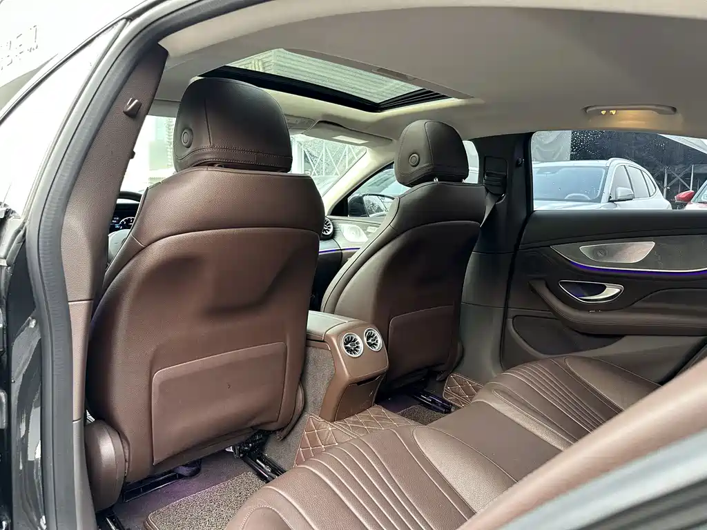 Mercedes-Benz CLS — фото 11