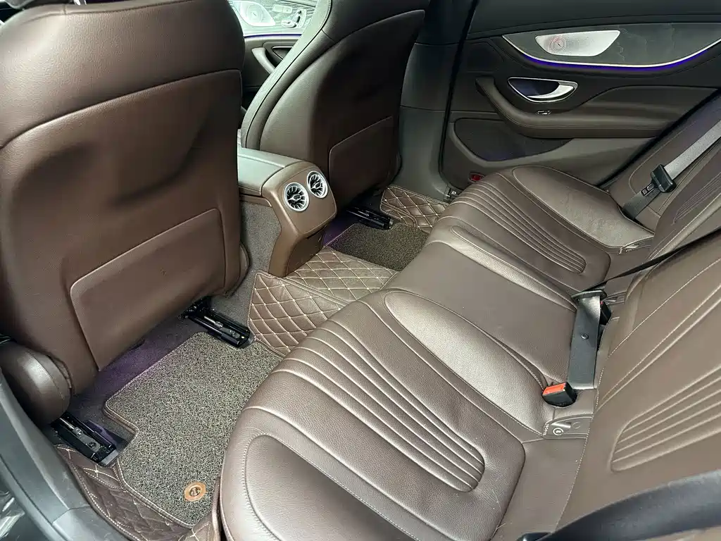 Mercedes-Benz CLS — фото 13