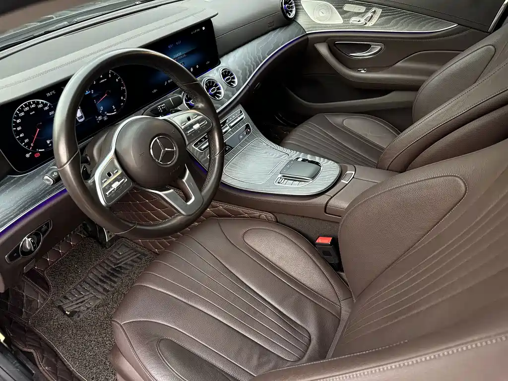 Mercedes-Benz CLS — фото 17
