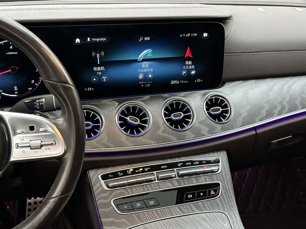 Mercedes-Benz CLS — фото 24