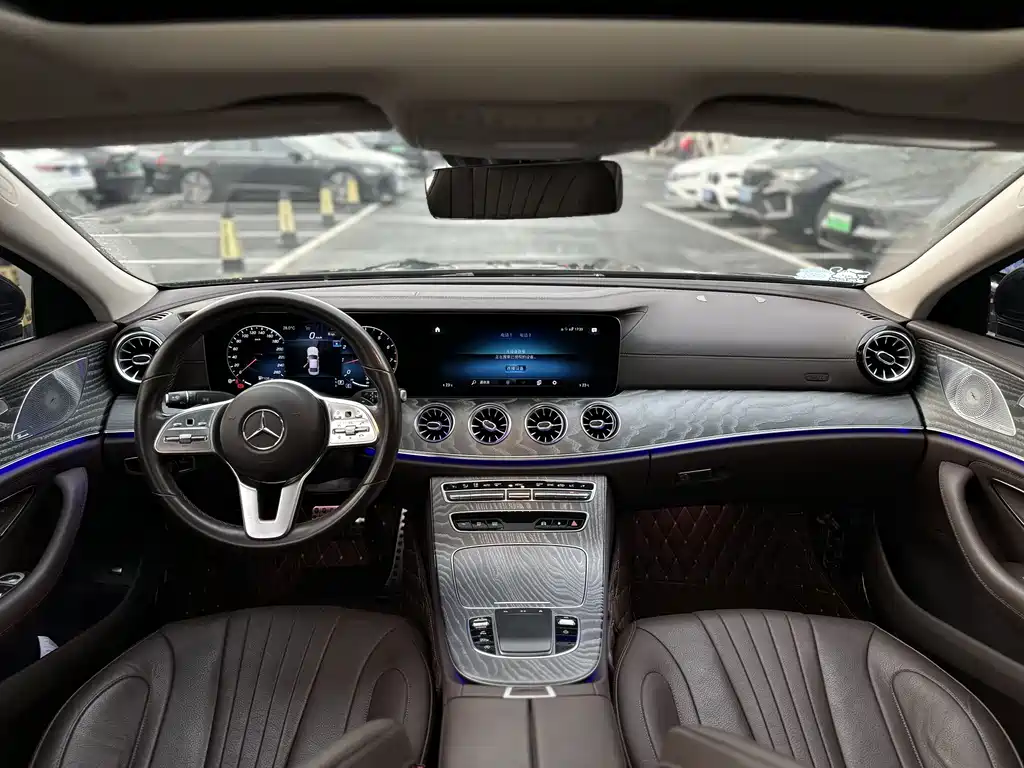 Mercedes-Benz CLS — фото 9