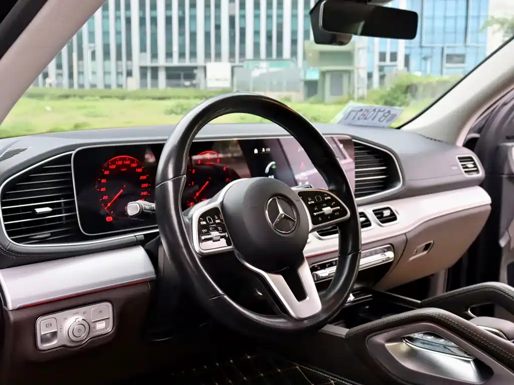 Mercedes-Benz GLE (Import) — фото 11