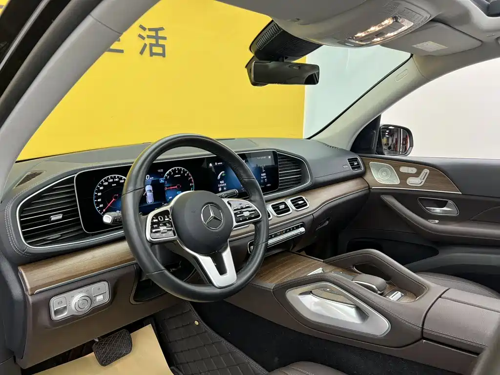 Mercedes-Benz GLE New Energy — фото 34