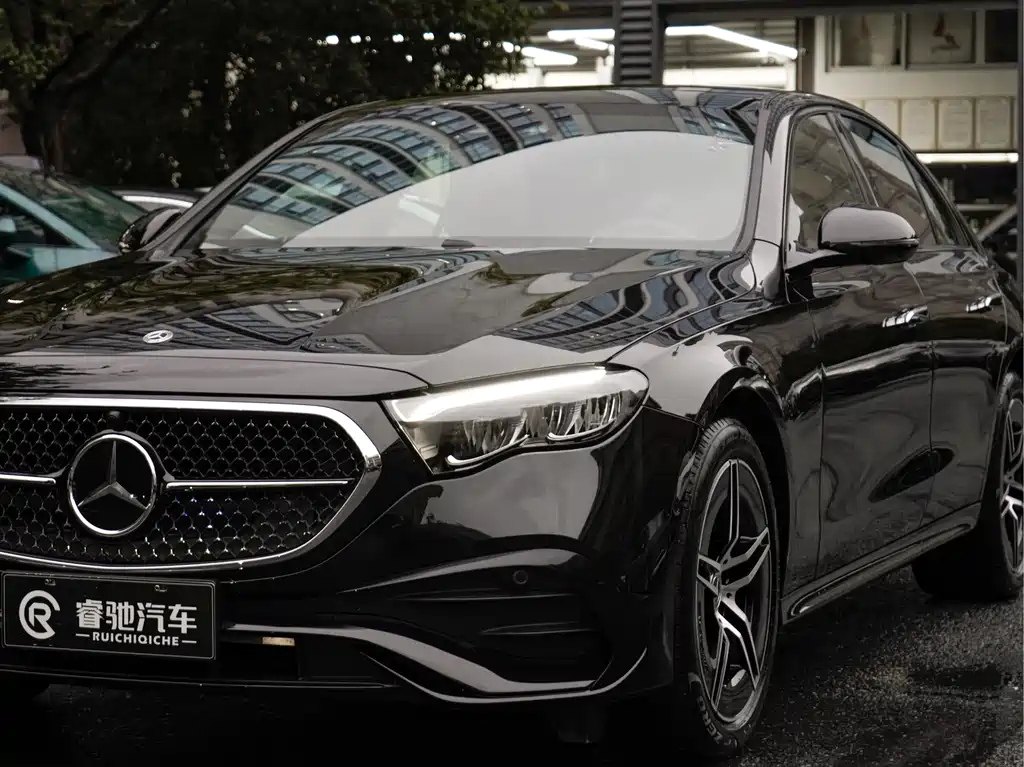 Mercedes-Benz E-Class (Import) — фото 5
