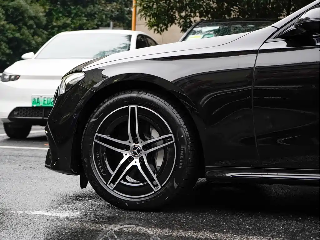 Mercedes-Benz E-Class (Import) — фото 8
