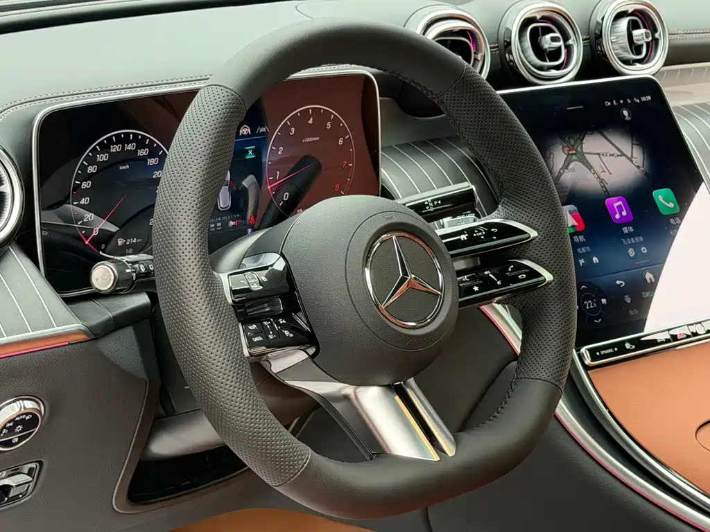 Mercedes-Benz GLC — фото 14