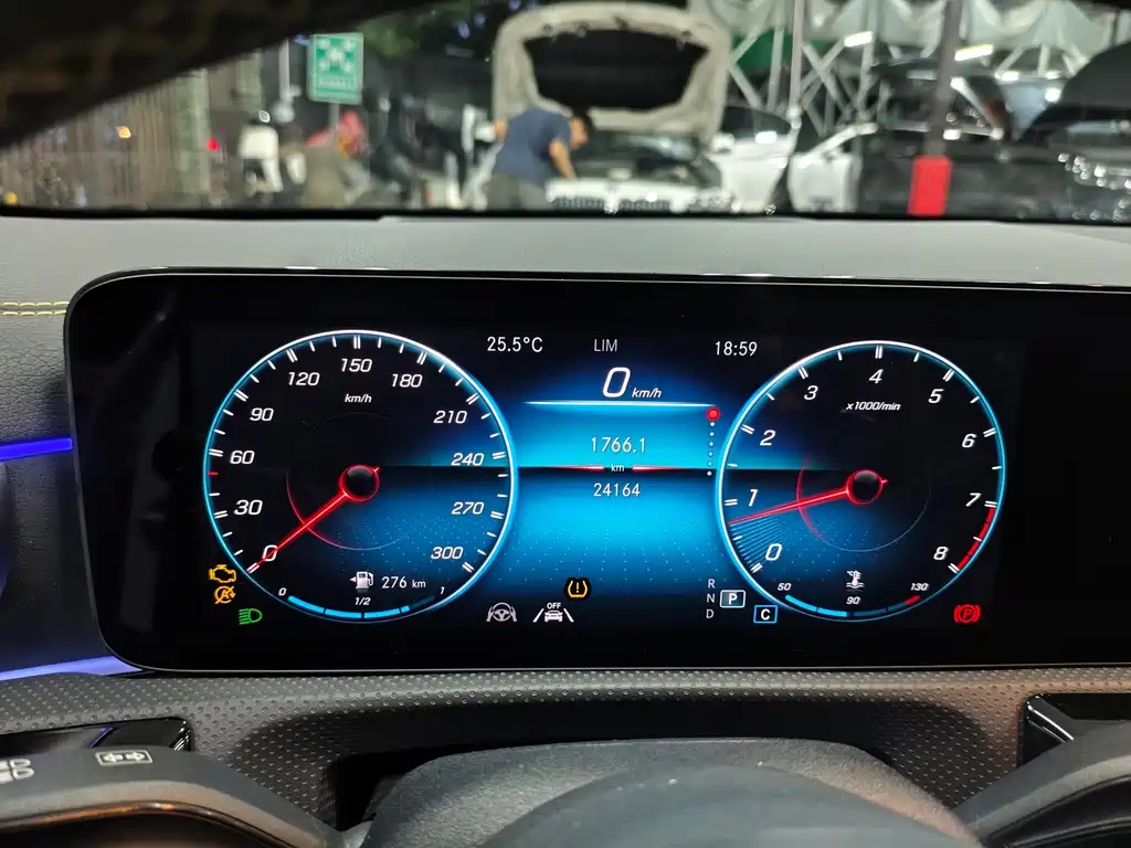 Mercedes-Benz CLA AMG — фото 4