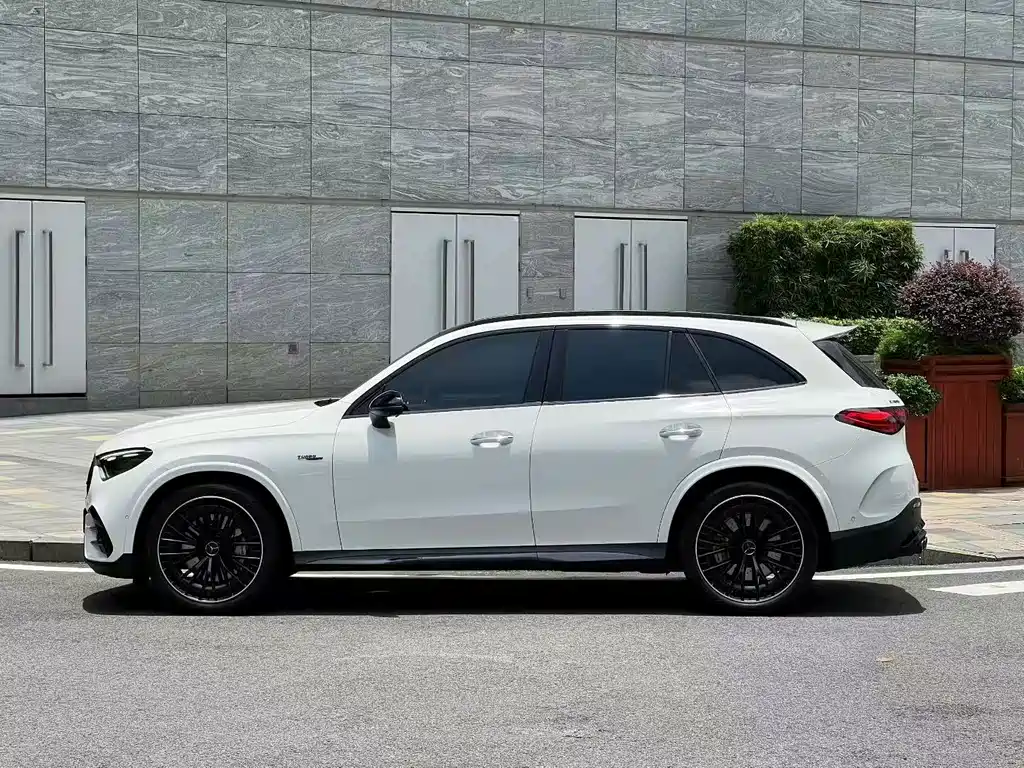 Mercedes-Benz GLC AMG — фото 3