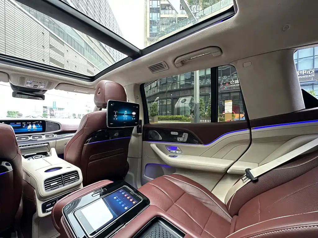 Mercedes-Benz GLS — фото 18