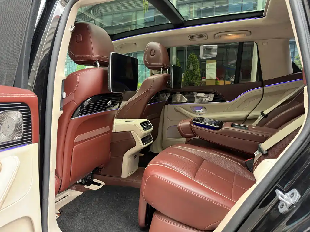 Mercedes-Benz GLS — фото 7