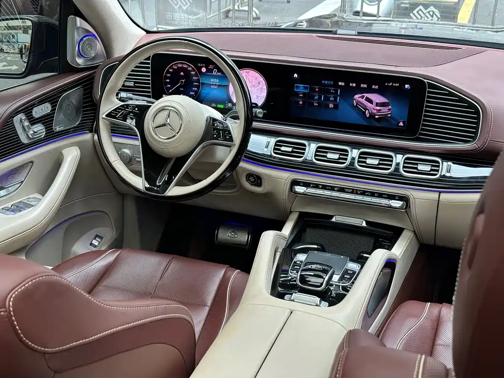 Mercedes-Benz GLS — фото 10