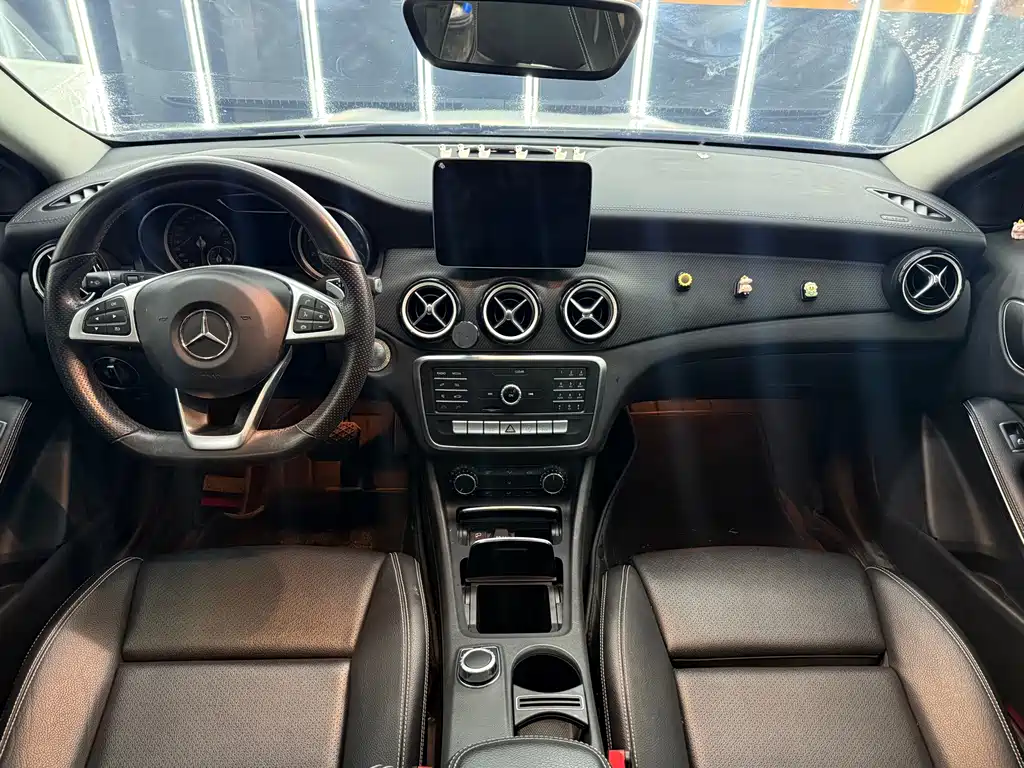 Mercedes-Benz GLA — фото 11