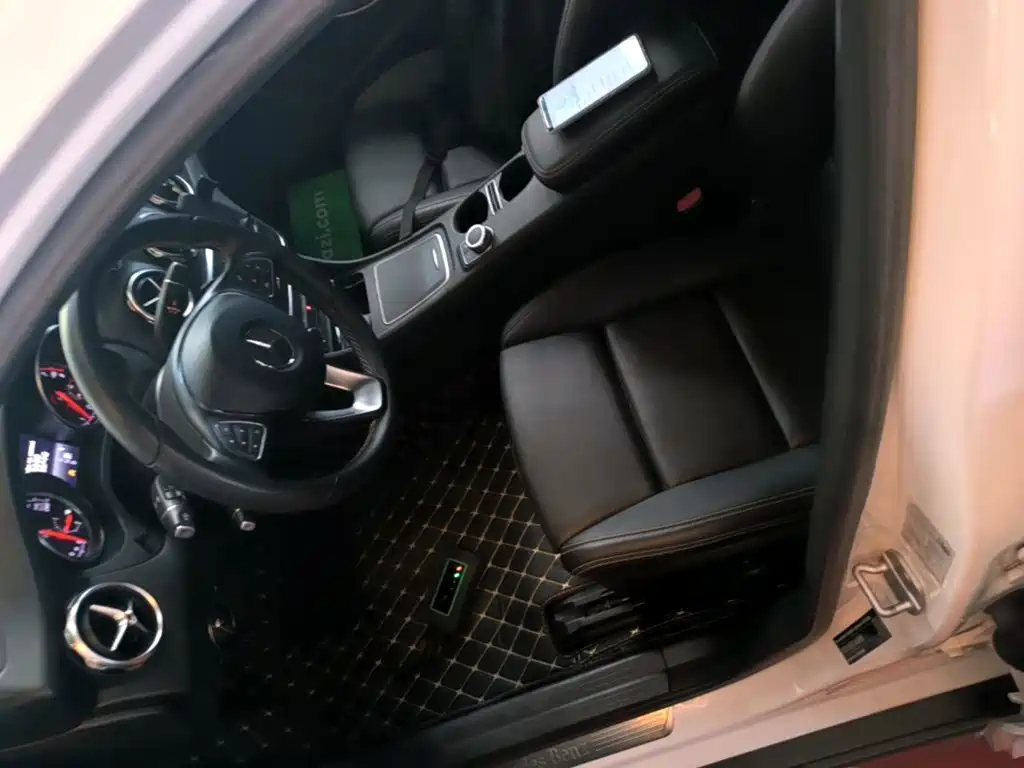 Mercedes-Benz GLA — фото 15