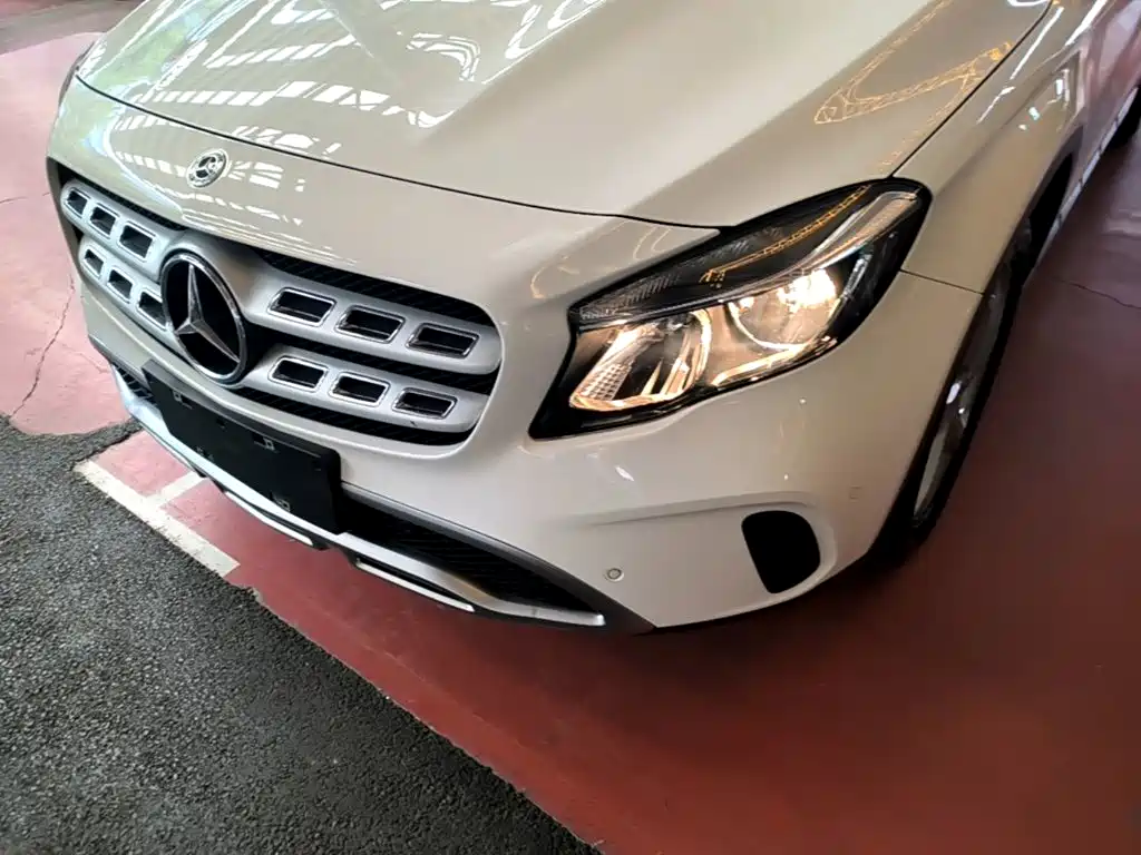 Mercedes-Benz GLA — фото 24