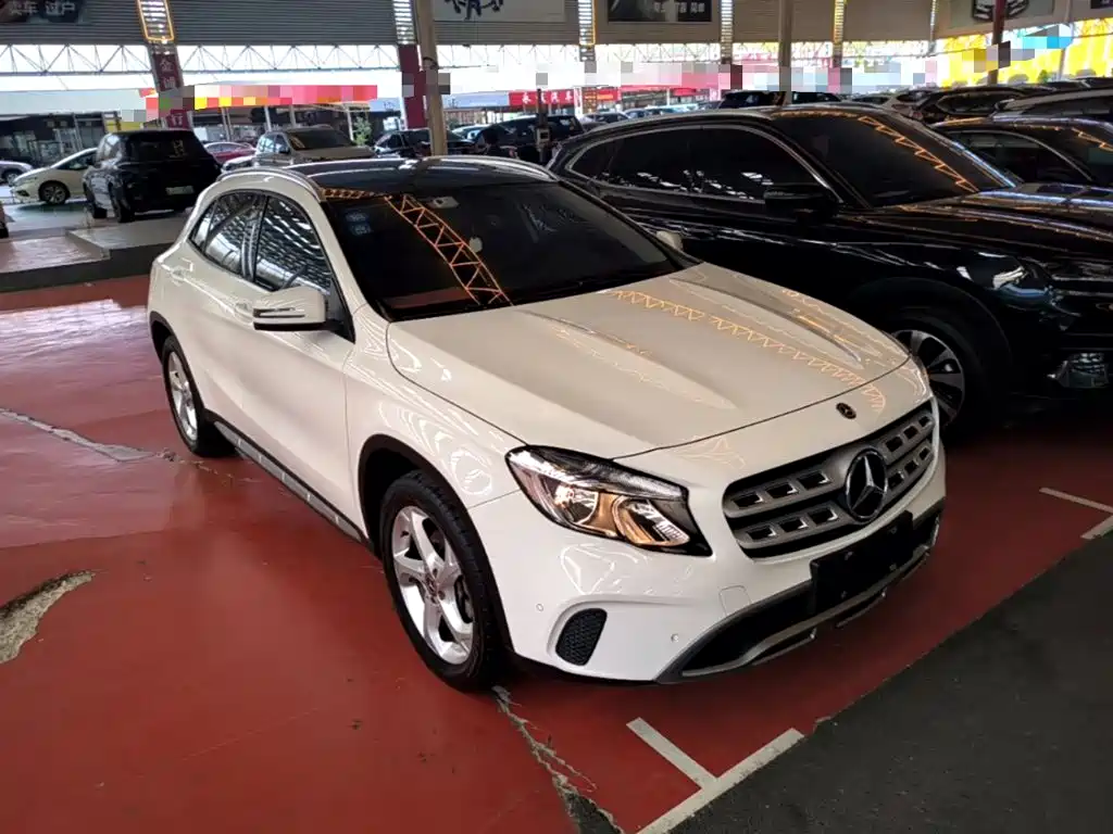 Mercedes-Benz GLA — фото 4
