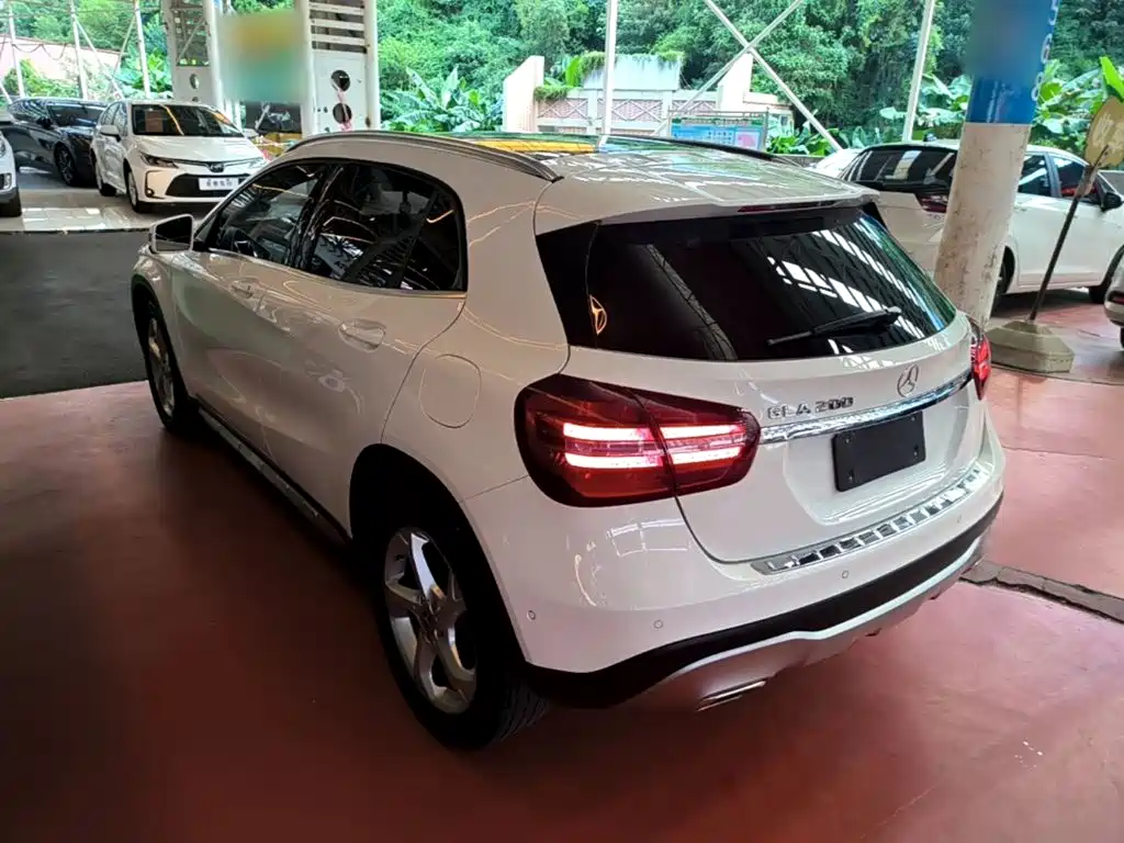 Mercedes-Benz GLA — фото 5