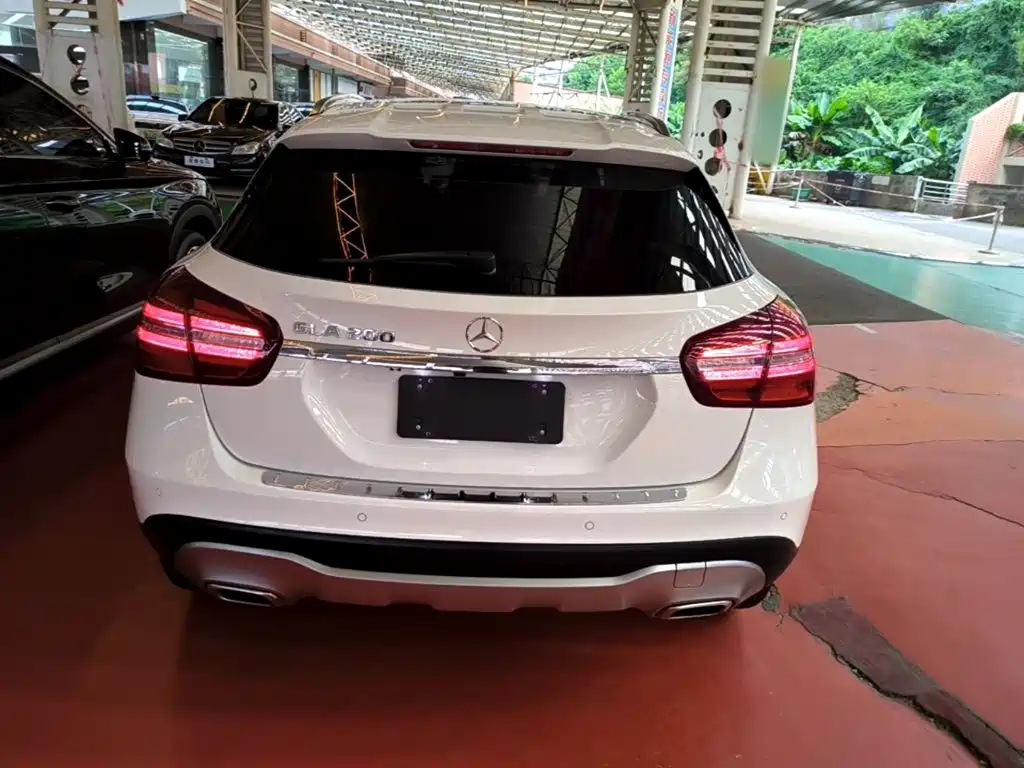 Mercedes-Benz GLA — фото 6