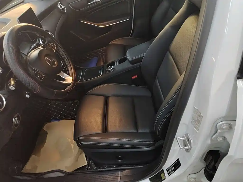 Mercedes-Benz GLA — фото 15