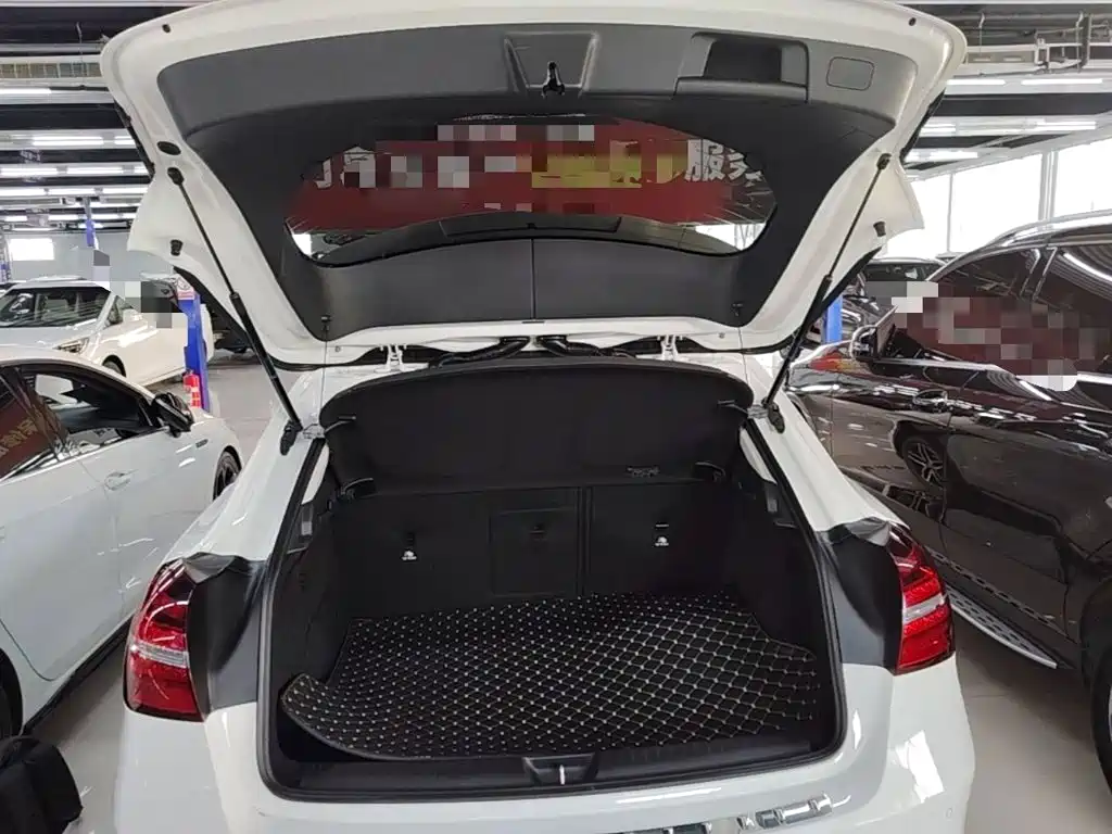 Mercedes-Benz GLA — фото 19