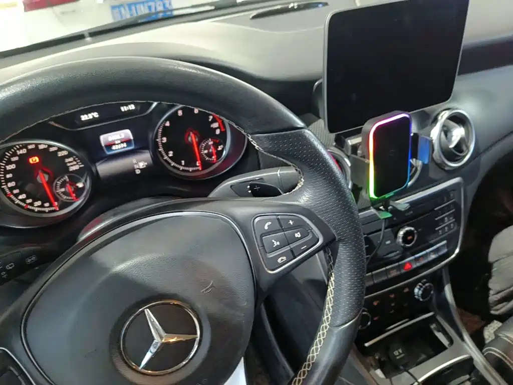Mercedes-Benz GLA — фото 14